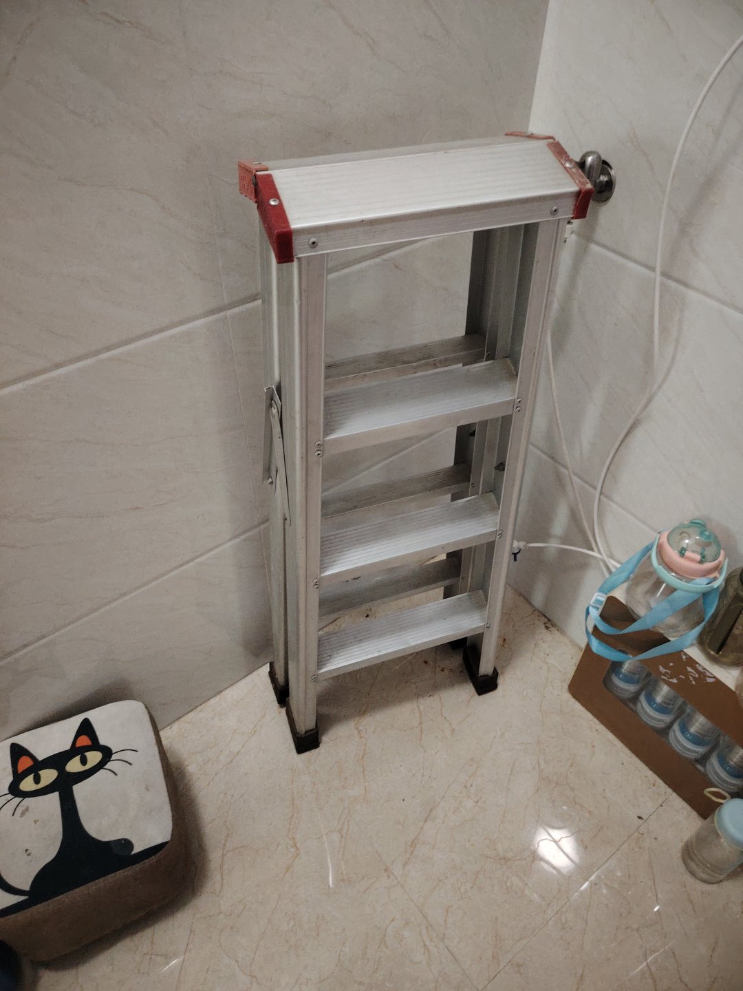 家用闲置人小型人字梯转让3