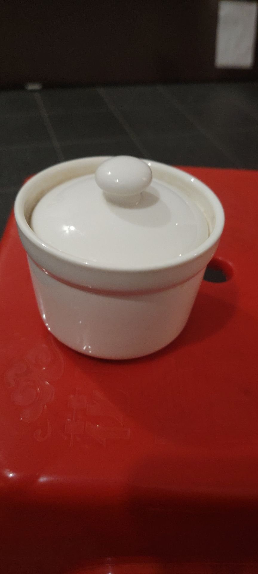 一个炖盅拳头大小2