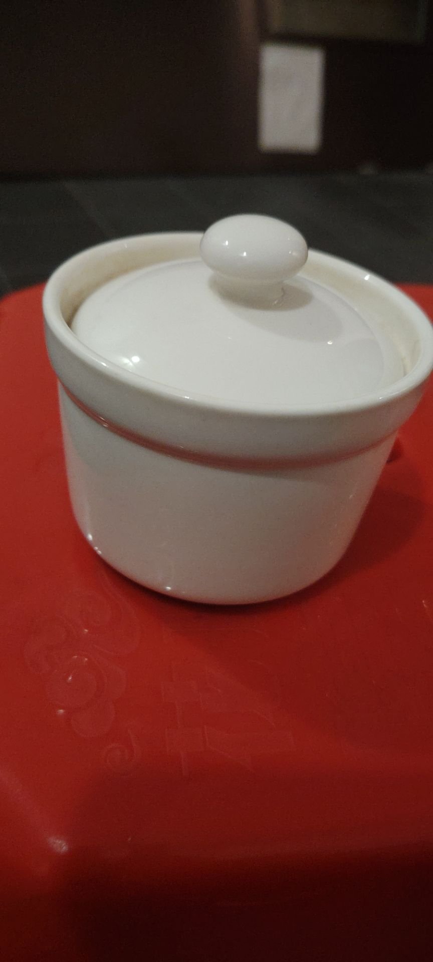 一个炖盅拳头大小1