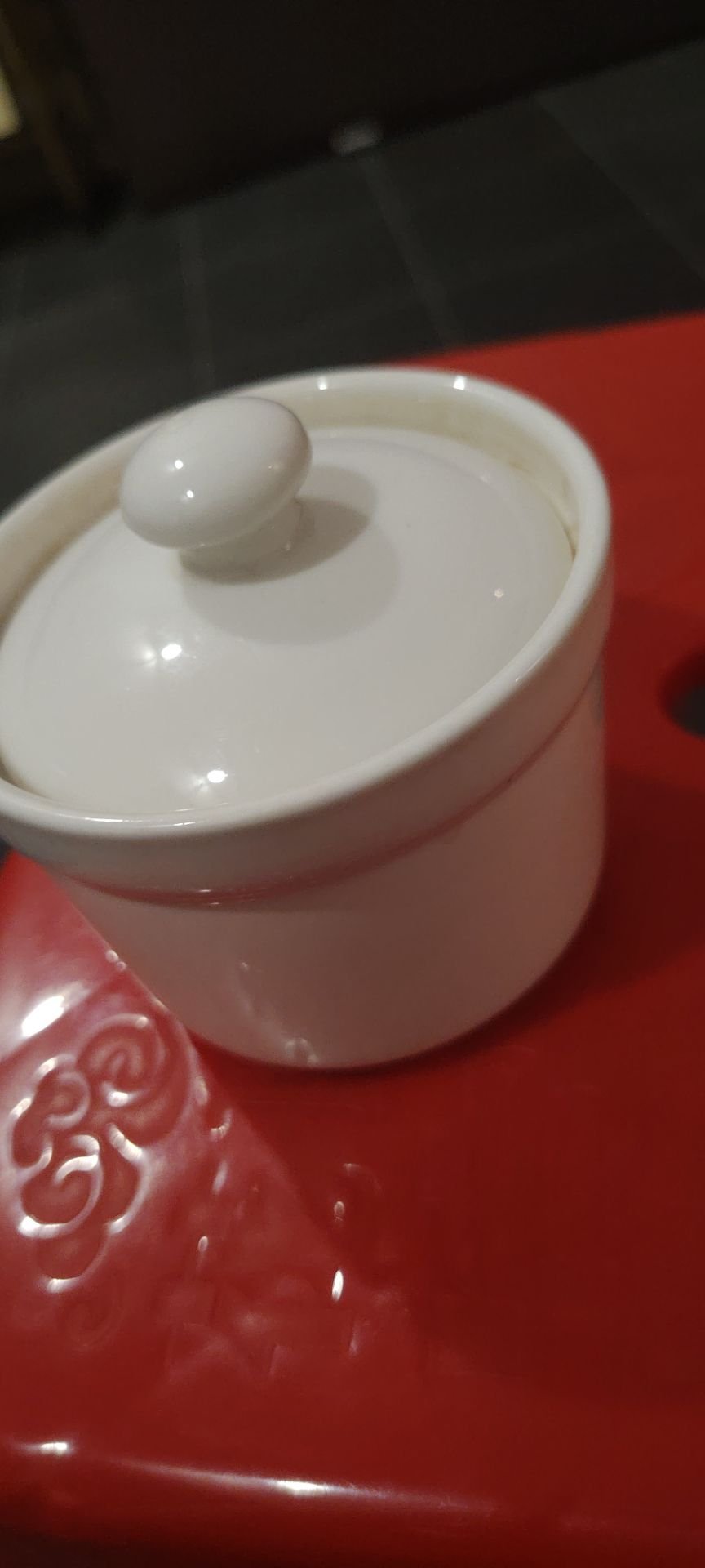 一个炖盅拳头大小0