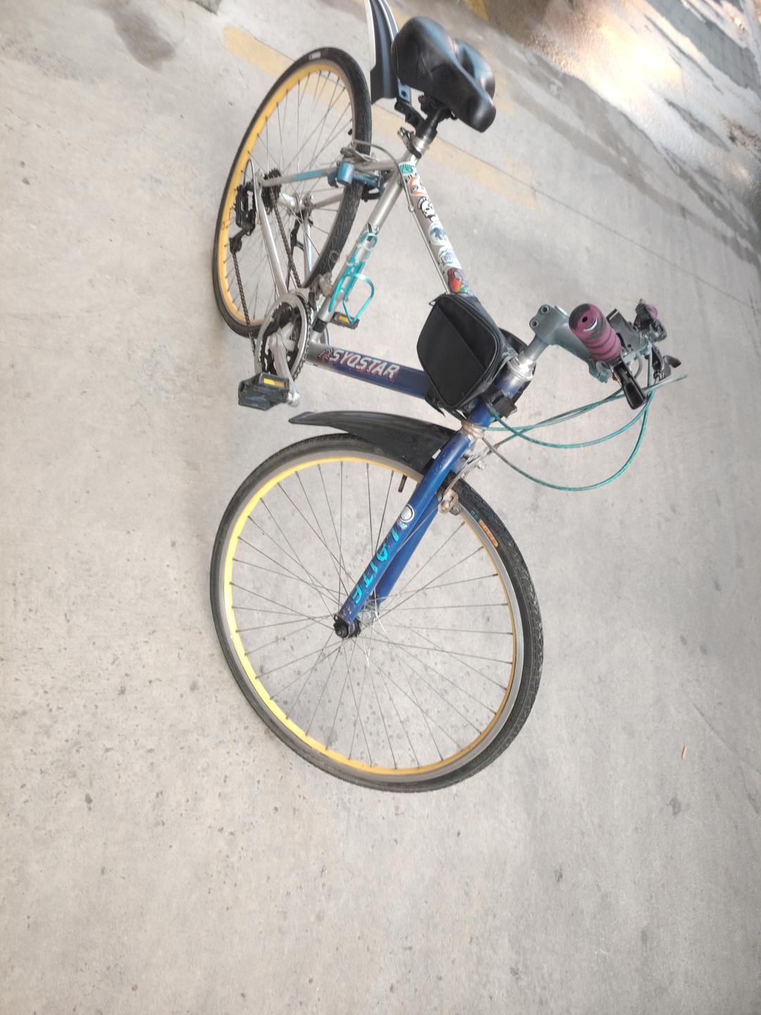 闲置26寸酷炫山地车0