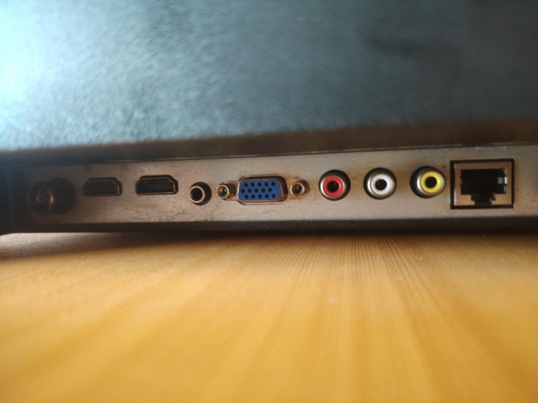 TCL液晶电视机转让，接口丰富5