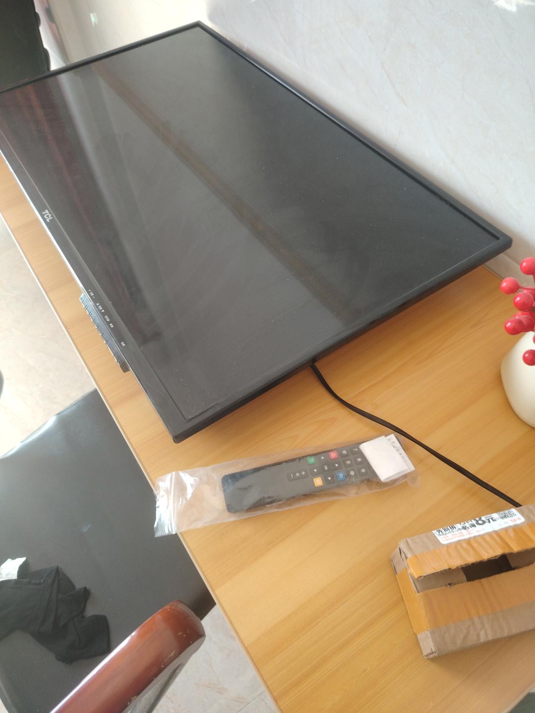 TCL液晶电视机转让，接口丰富0